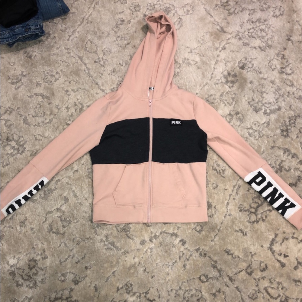 PINK sweatshirt, gently worn!
